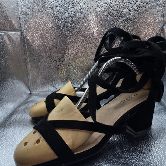 Torrid Ankle wrap block heel sandals size 10 wide foot. - Picture 7 of 13